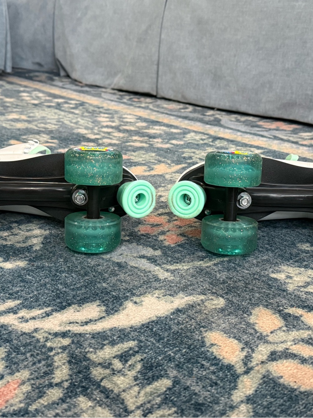 White Roller Skates - Starter Skates - Women’s Skates - Picture 4 of 5